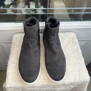 GH Bass Sylvie Women’s Size 9.5 M Gray Faux Suede dual zip Ankle boots